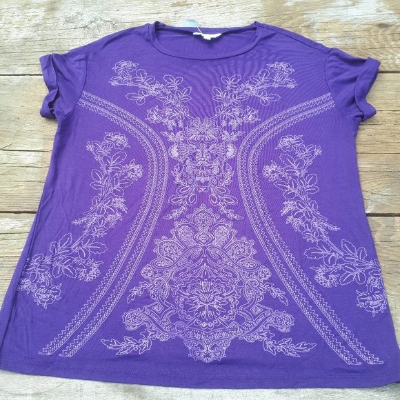Reitmans Dressy T-Shirt Floral Details - Picture 1 of 6